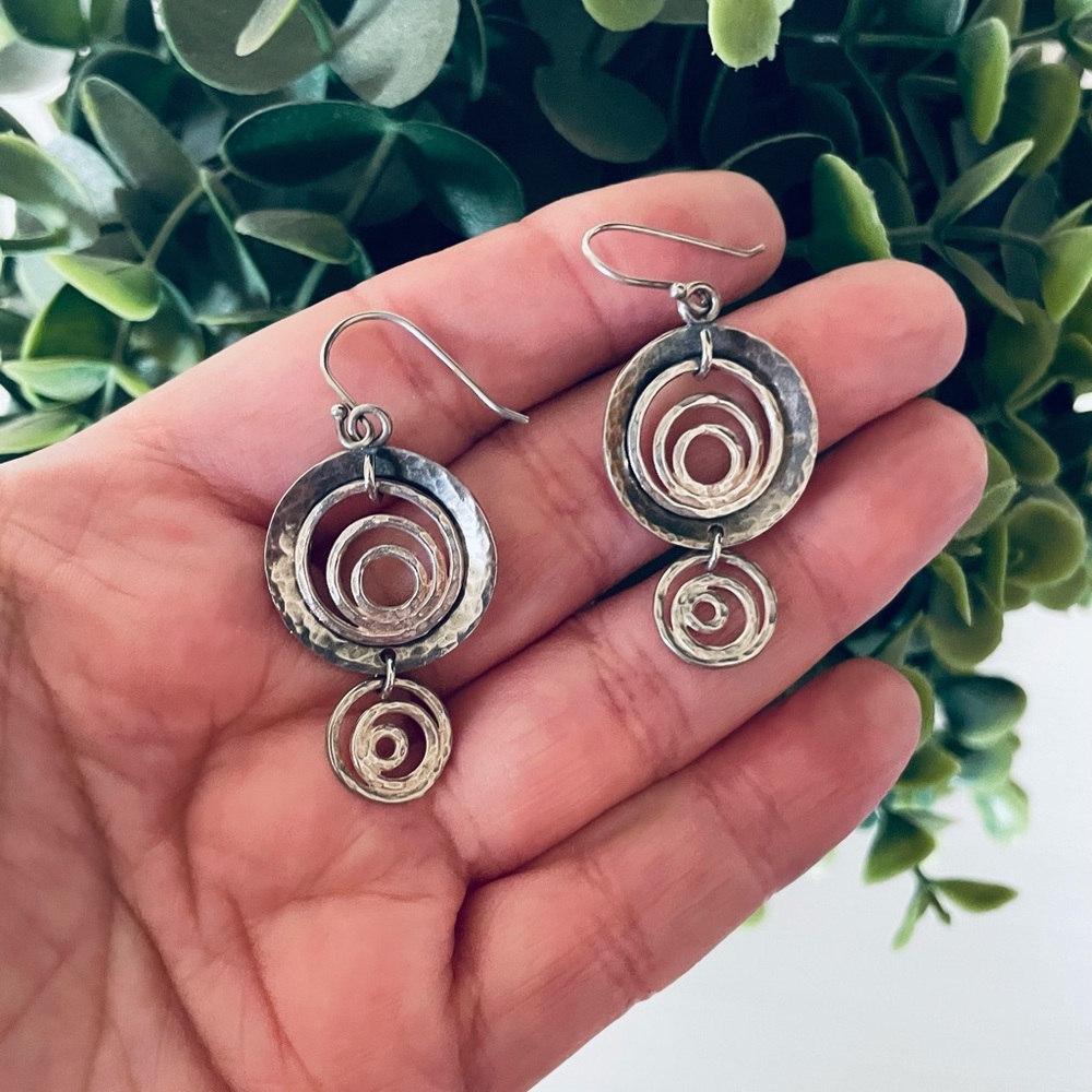 Silpada 925 Sterling Silver Hammered Round Swirl Spiral Drop Earrings W1756